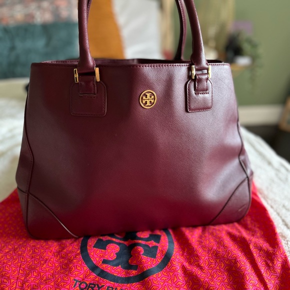 Tory Burch perfect burgundy bag - Picture 10 of 10